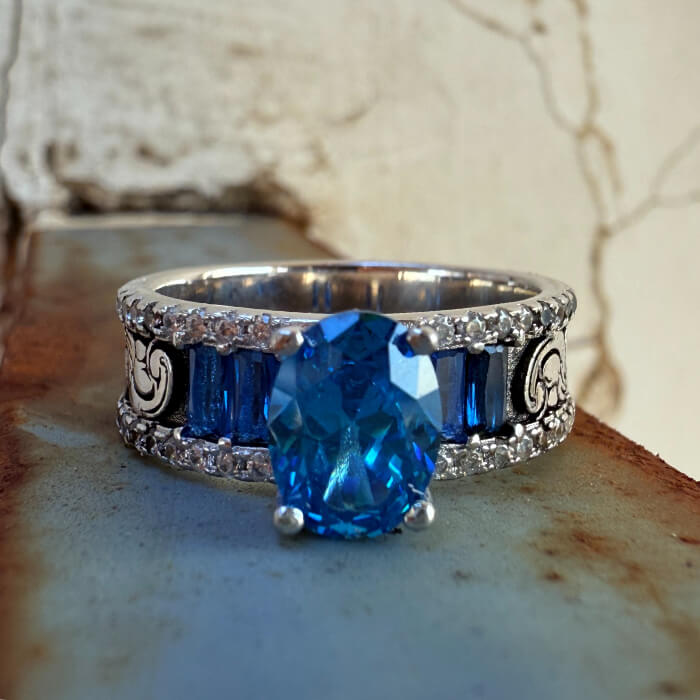 Western Symbol Oval Sapphire Diamond Engraved Wedding Rings