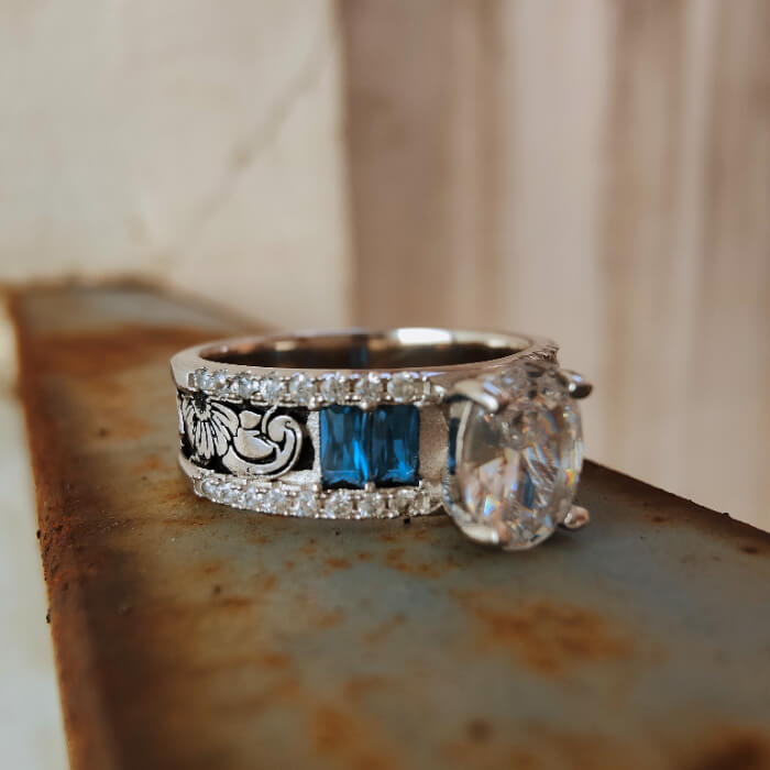 Western Symbol Sapphire Diamond Engraved Engagement Rings