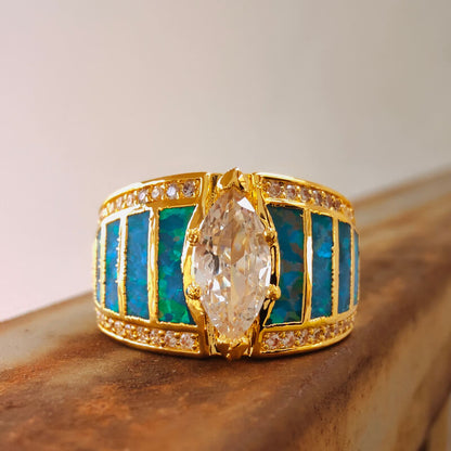 Luxury 18K Gold Opal Engagement Ring