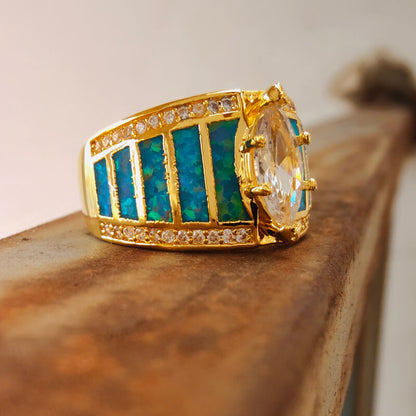 Luxury 18K Gold Opal Engagement Ring