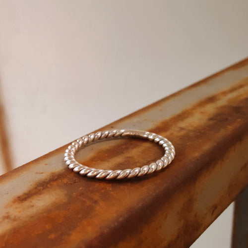 Sterling Silver Western Twist Band Ring