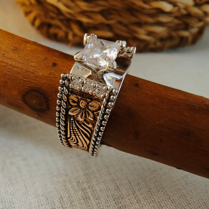 Retro Two- Color Flower Wide Band Square Diamond Ring
