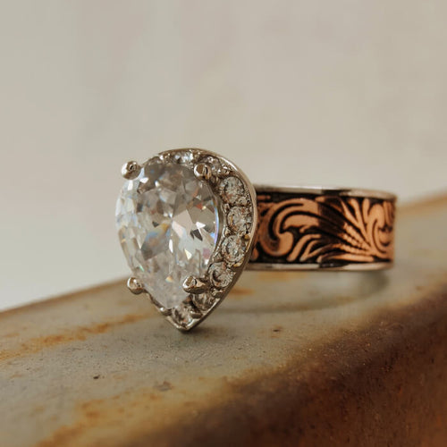 FLower Engraved  Pear Diamond Western Rose Gold Rings for Women