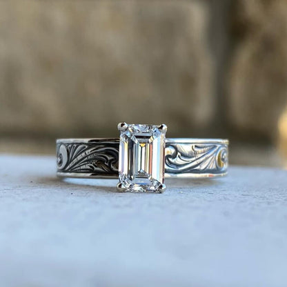 Western Emerald Zircon Engraved Women Engagement Ring