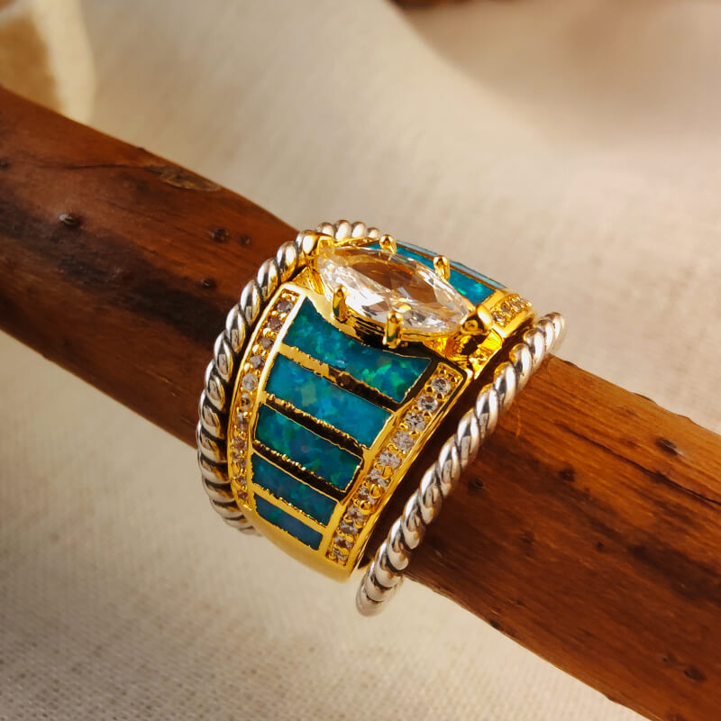 Luxury 18K Gold Opal Engagement Ring