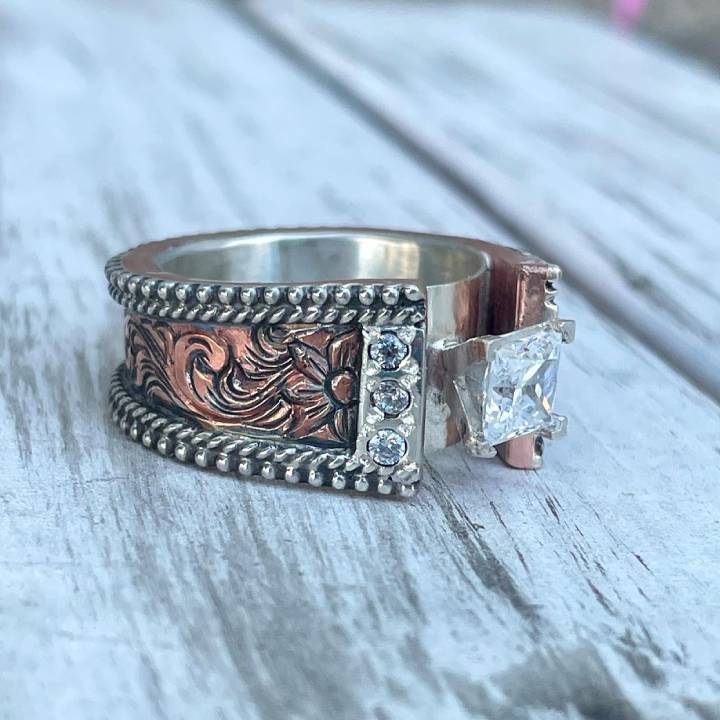 Retro Two- Color Flower Wide Band Square Diamond Ring